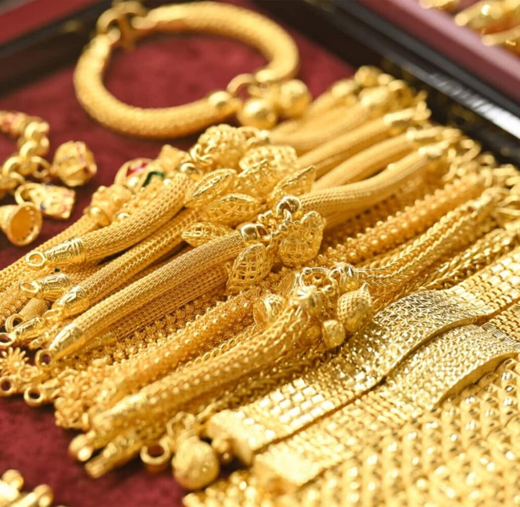 ทองคำโปร่งในรูปแบบเครื่องประดับวิจิตรตระการตา